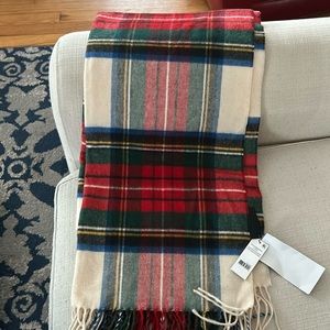 Brand new plaid scarf